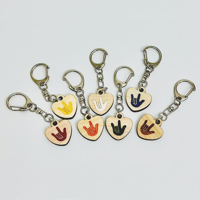 手話 キーホルダー I Love You (ILY) Heart サイン キーホルダー 手話 ハンドメイド 職人 キーリング ヒノキ 桧 天然木 木材